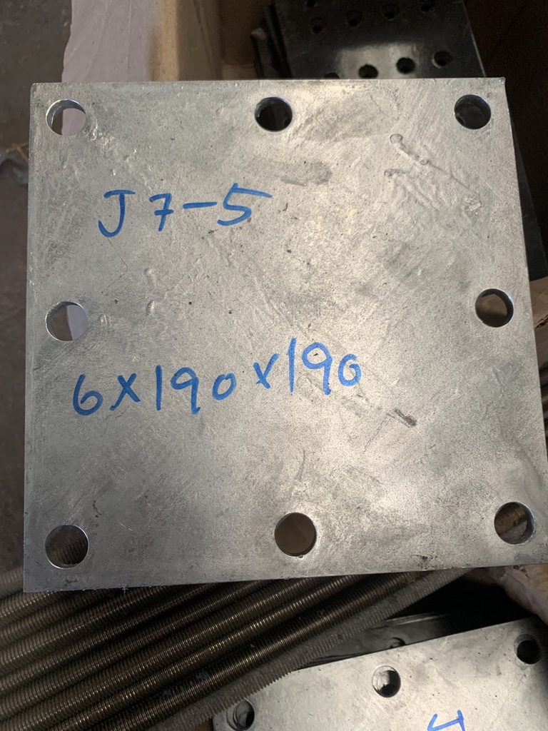 Steel plate ฐานเสา J7-5 6x190x190 mm. (เพลทเสาในปูน)